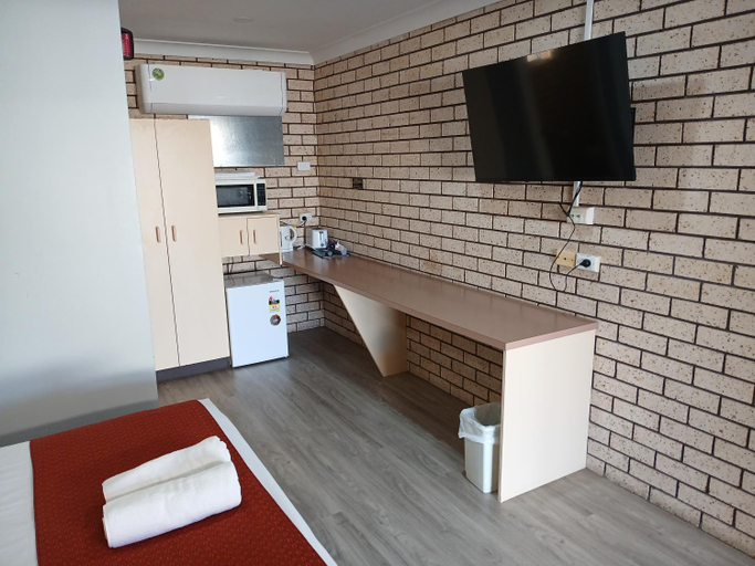 Bedroom 4, Alfa motel, Gilgandra