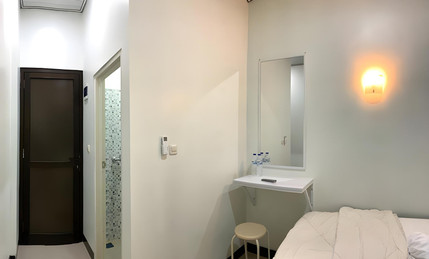 Others 4, Kusuma Raya Guest House, Semarang
