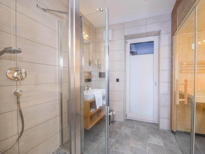 Bathroom 3, Nationalpark Chalet Hohe Warte, Zell am See