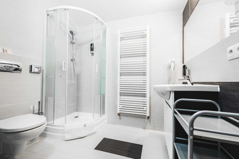 Bathroom 4, Boutique HOTEL11 (with ROOFTOP SPA), Nitra