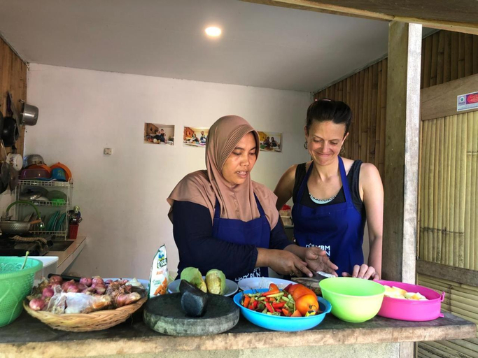 Food & Drinks 4, Bale Kebon Rangsot, Lombok