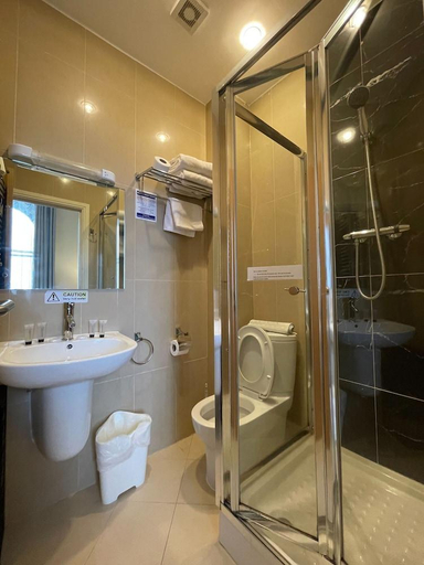 Bathroom 4, Iris Hotel, Conwy