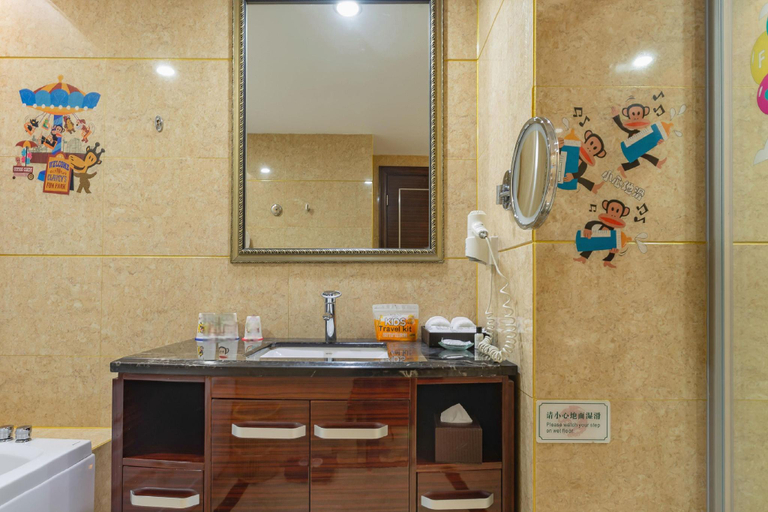 Bathroom 3, Country Garden Phoenix Hotel Maoming, Maoming