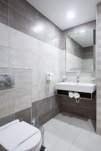 Bathroom 4, Exotic Hotel & Spa