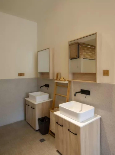 Bathroom, Qingzhi Wulu Hostel, Jinhua