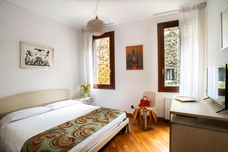 4, Renato Apartment, Venezia