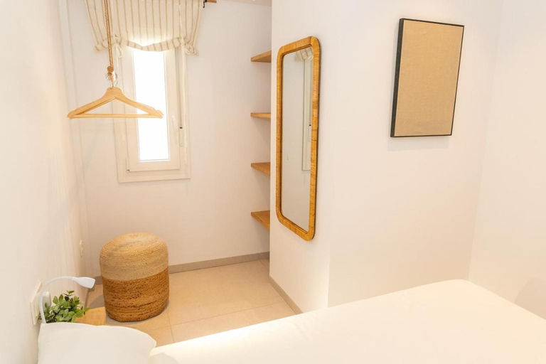 Bedroom 2, Lances Moon - Apartamento moderno frente a Playa Los Lances para 5 viajeros, Cádiz