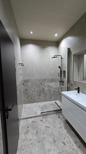 Bathroom 4, La Plage Boutique, Mangalia