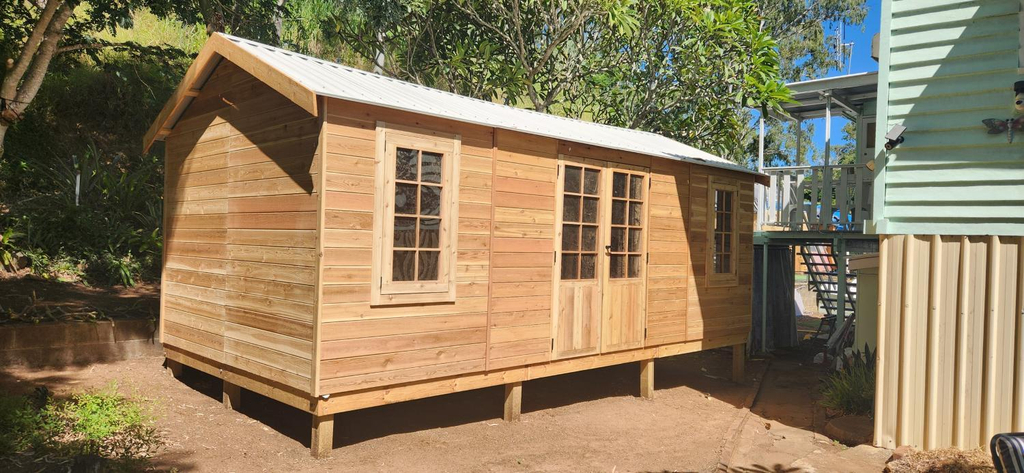 Others 5, Meyenburg Cabins, Mount Morgan