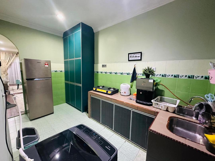 Others 3, Nawra Iman Guest House, Dungun