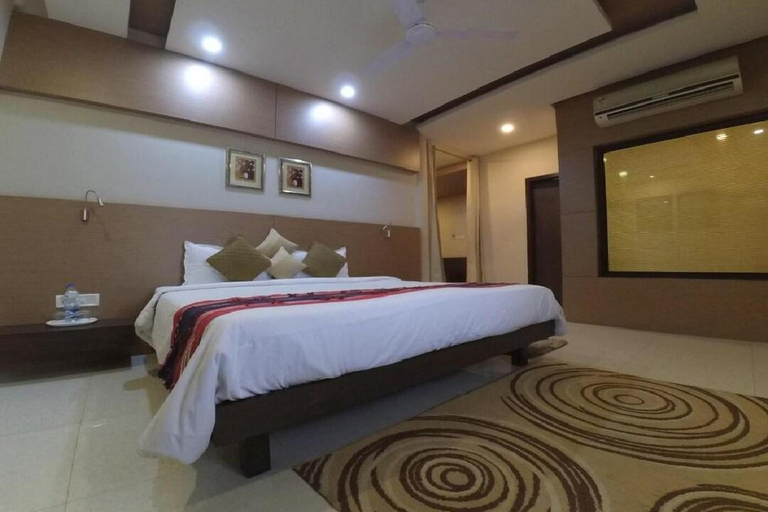 Bedroom, Dibrugarh Club House, Dibrugarh