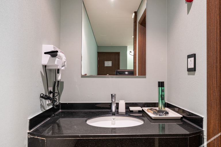 Bathroom, Sangbong Thema(상봉 테마), Jungnang