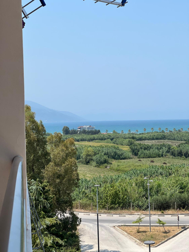 Others 2, Horizon Apartments - Sea & Mountain View -Modern & Spacious Stay, Vlorës