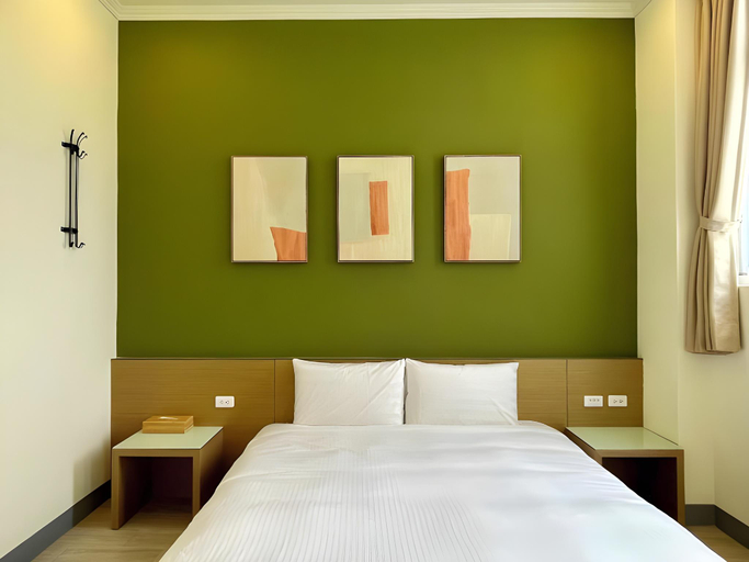 Bedroom 3, Loju Castle Inn, Pingtung