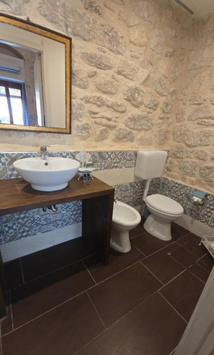 Bathroom 2, Il Rifugio del Re, Ragusa