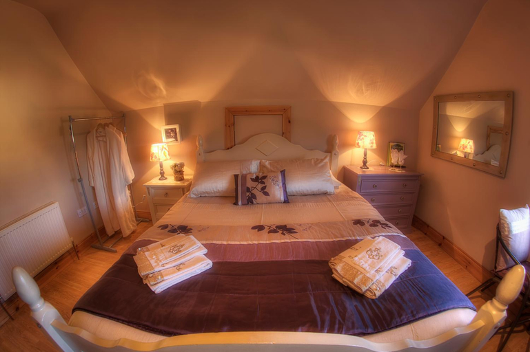 Bedroom 2, Walkers Nest