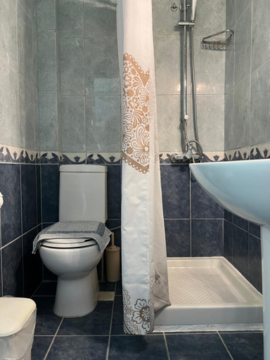 Bathroom 2, Medusa Apartments, Ionian Islands