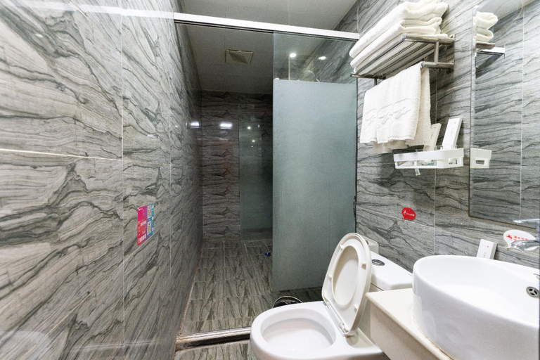 Bathroom, Thank Inn Hotel Hebei Chengde Shuanglian District Central Street, Chengde