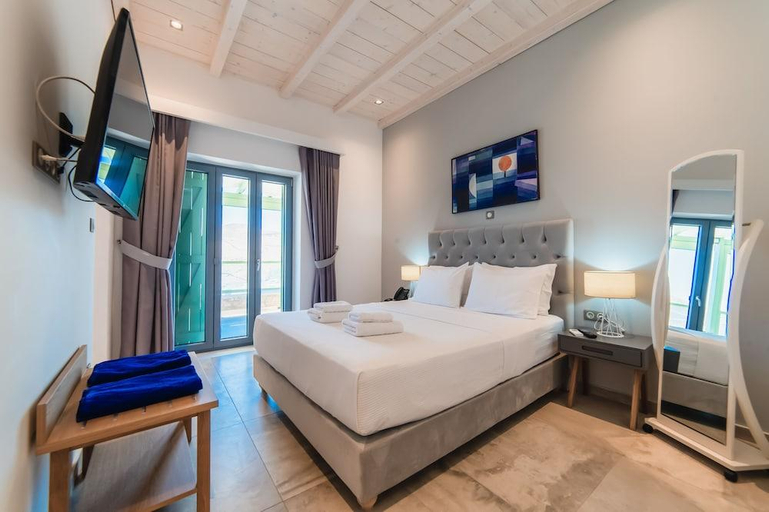 Bedroom 2, EmGard Suites Kythnos, South Aegean