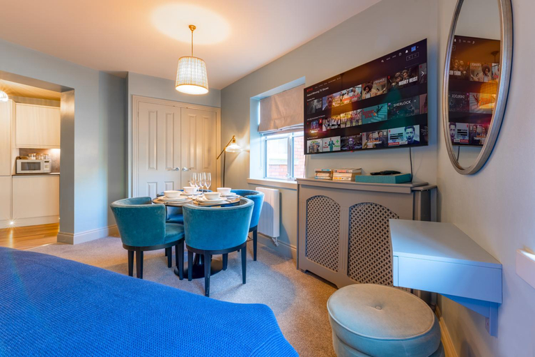 Others 4, Silcox House Bath, Bath and North East Somerset