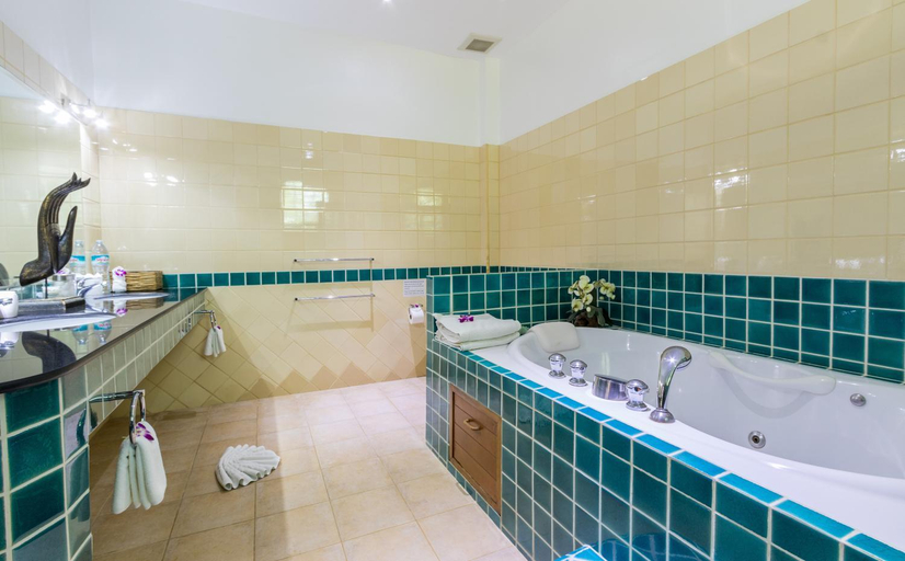 Bathroom 4, Villa Jasmine, chef, 4 Bed Sea View Infinity Pool, Pulau Phuket