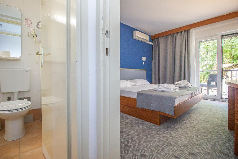 Bedroom 3, Hotel Lumbarda ***, Lumbarda