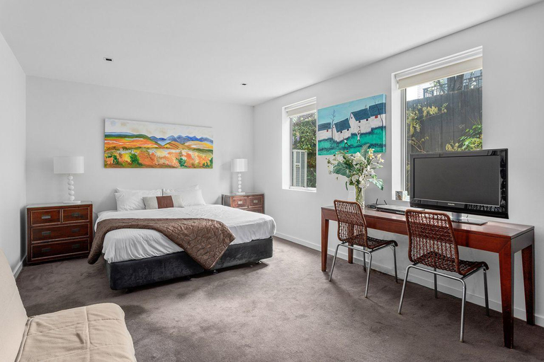 Bedroom, Lalique, Melbourne