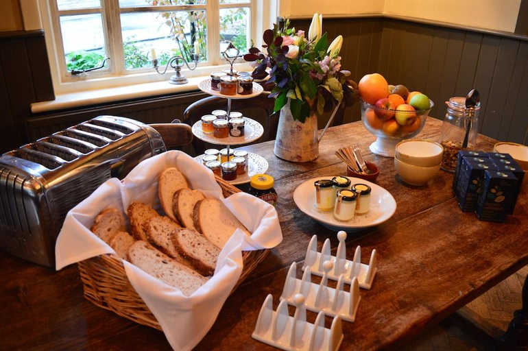 Food & Drinks 5, The Thomas Lord, Hampshire