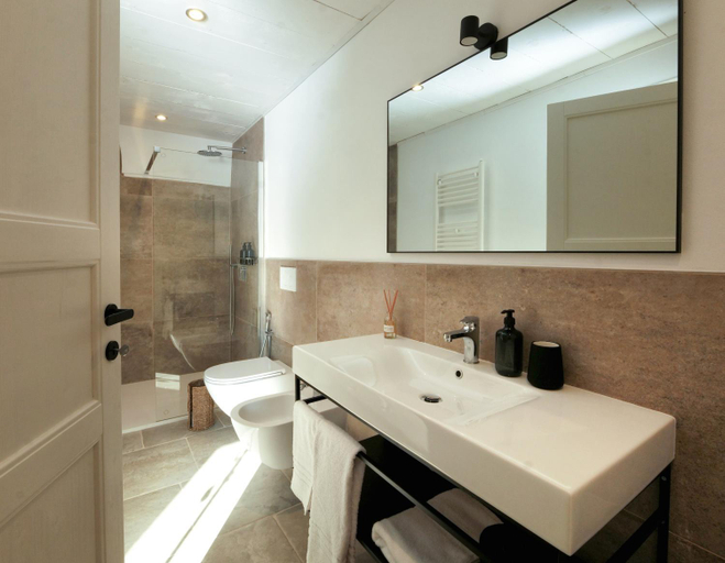 Bathroom 5, Masseria kalandini, Lecce