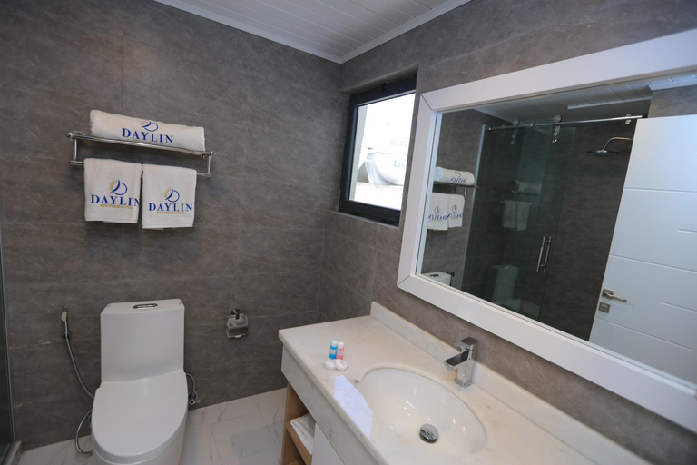 Bathroom 4, Daylin Guest House, Addis Abeba