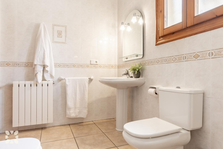Bathroom, Villa Mimosa by Abahana Villas, Alicante