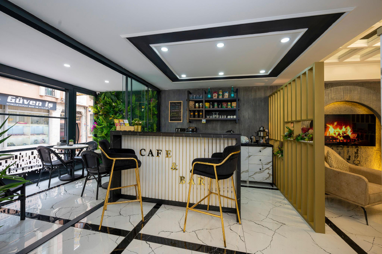 Food & Drinks 3, Hotel California, Fatih