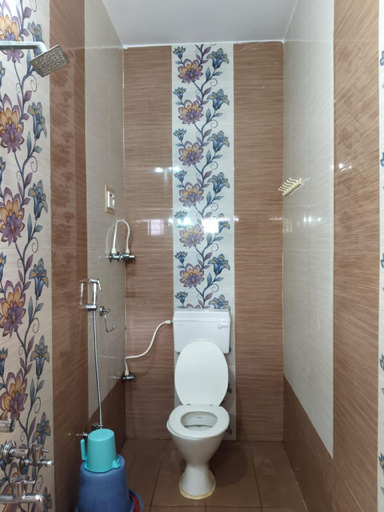 Bathroom 3, Vinayaka Homestay Hampi, Bellary