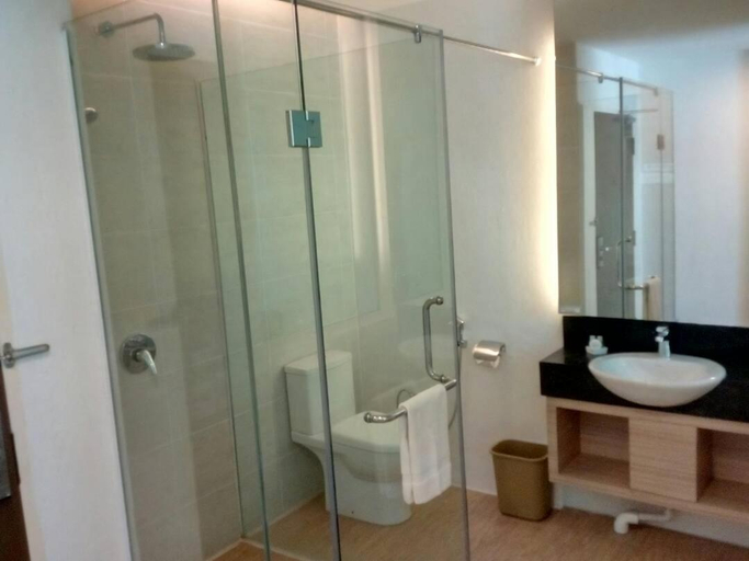Bathroom 4, The Inn, Bintulu