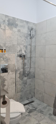 Bathroom 3, YAMADA, Navodari
