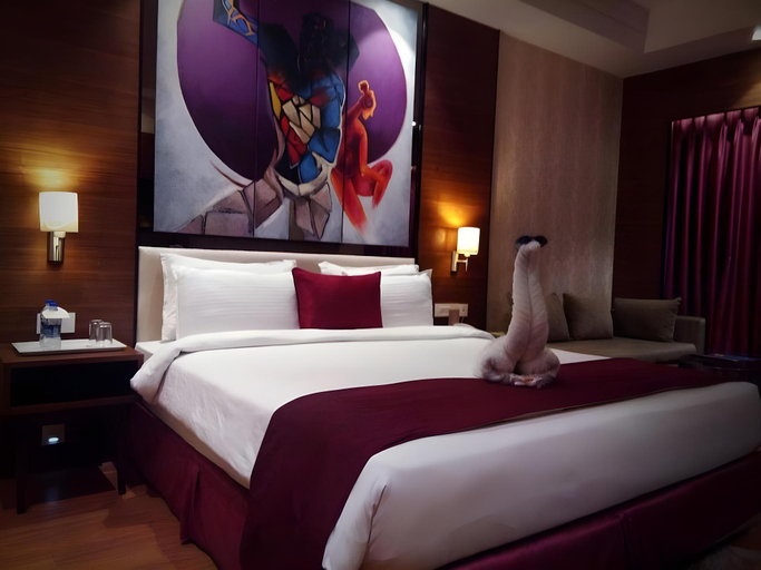Others 4, Hotel Grand Canyon, Raipur