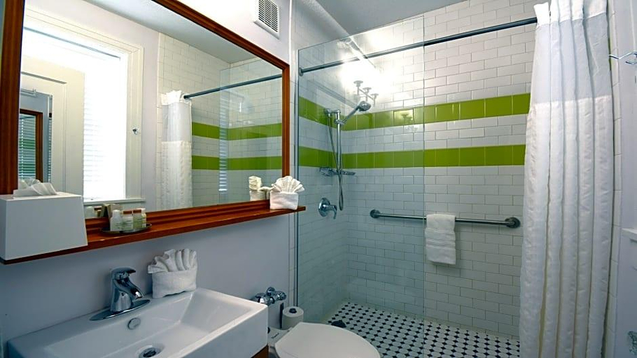 Bathroom 3, The Exchange Hotel, Pinellas
