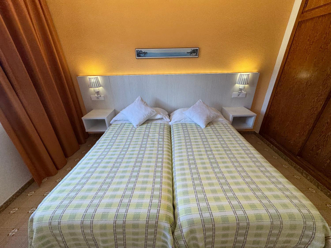Bedroom 4, Bon Aire Apartamentos, Baleares