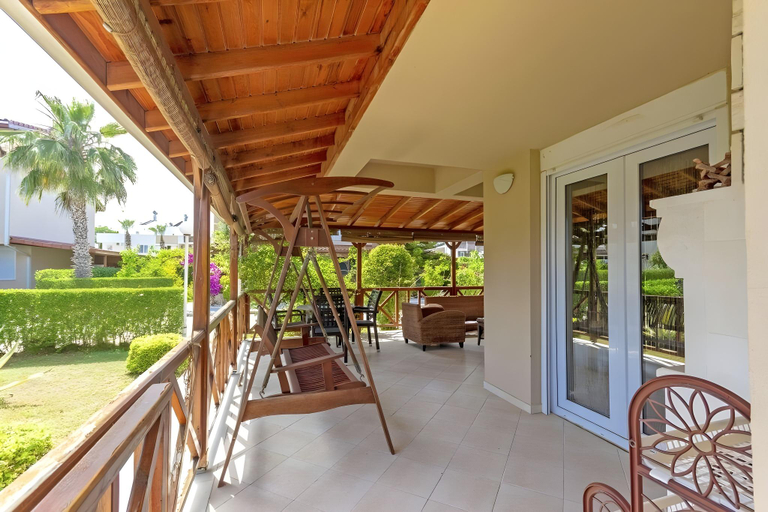 5, Paradise Town Villa Camilla, Serik