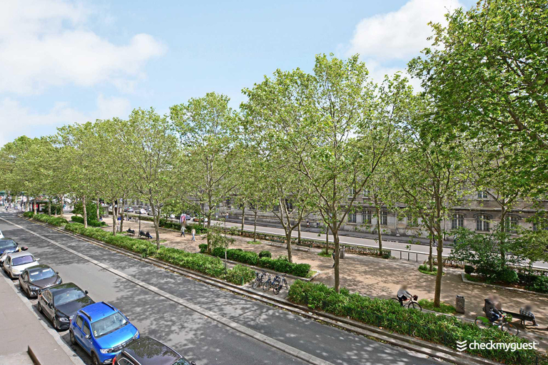 Exterior view, Welcoming apartment - 1BR/4P - Sacré-Coeur, Paris