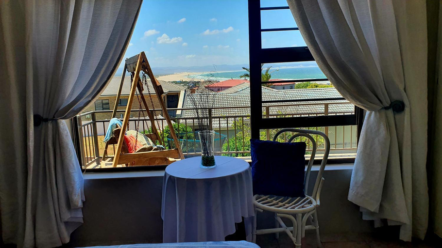 3, Tiny's Getaway, Cacadu