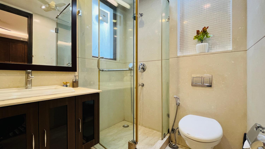 Bathroom 3, Olive Service Apartments Safdarjung Enclave, Delhi