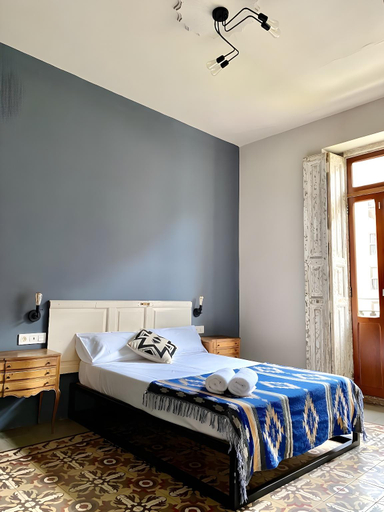 Bedroom 3, Birdhouse, Valencia