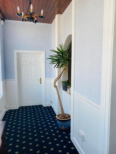 Public Area 3, The Grosvenor, Essex