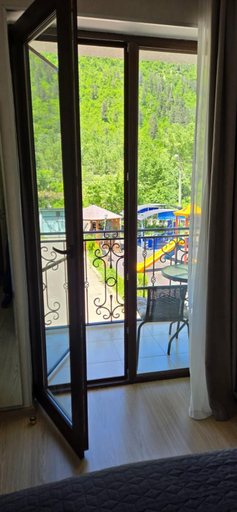 Others 3, My House, Borjomi
