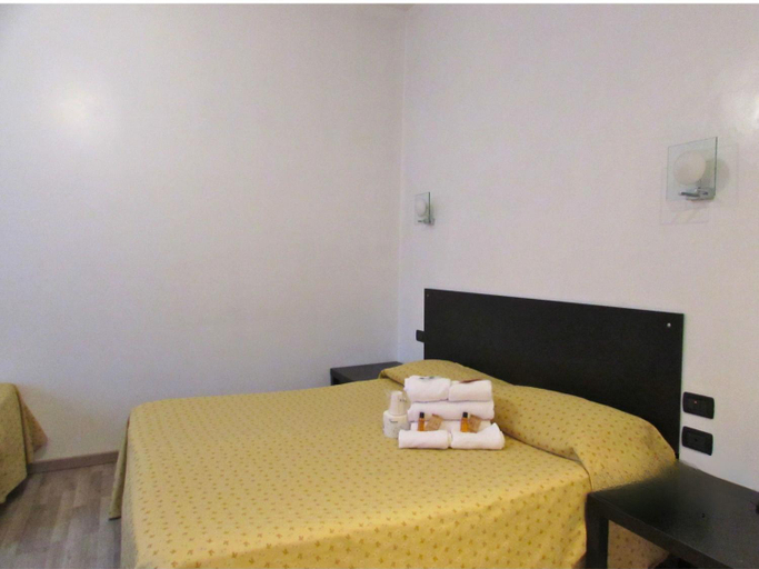 Bedroom 2, HOTEL PONTE SASSI, Torino