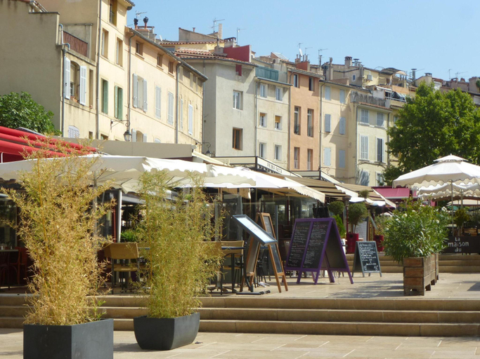 4, Salon-de-Provence Villa Stay, Bouches-du-Rhône
