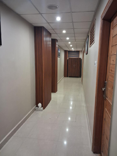 Public Area 2, Hotel Cloud Chat, Kangra