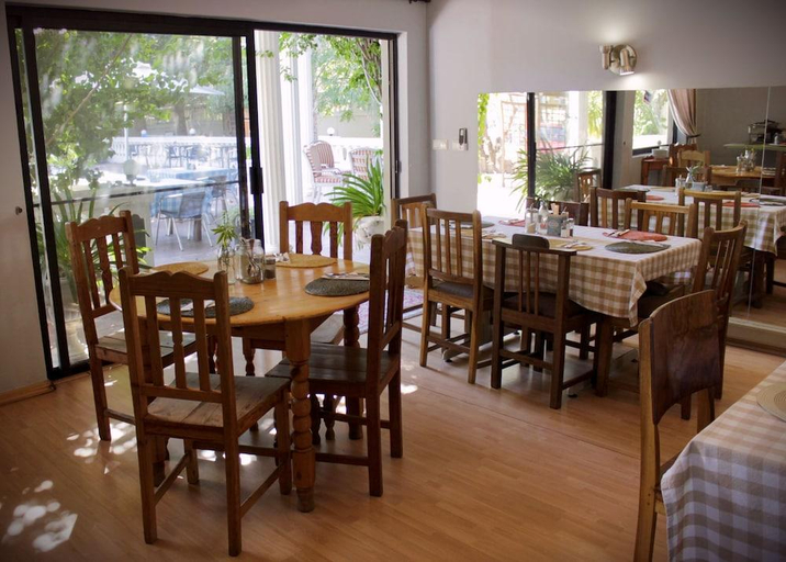 Food & Drinks 5, Na’ankuse @ Utopia, Windhoek East