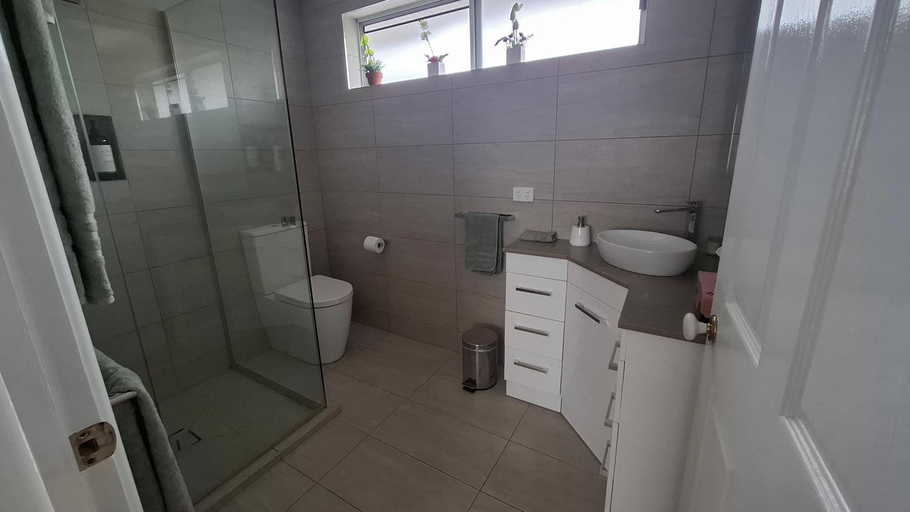 Bathroom, Blackburn Lake Bed and Breakfast, Melbourne